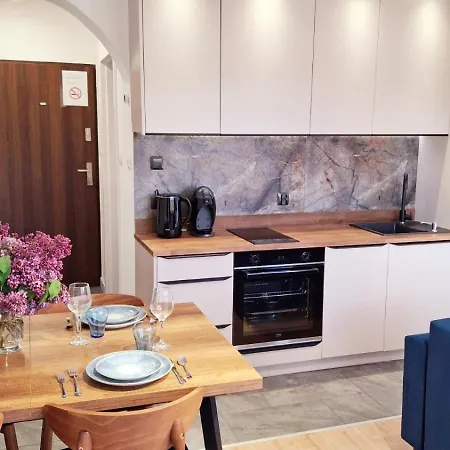 Appartement Cichy Zaulek 2 *